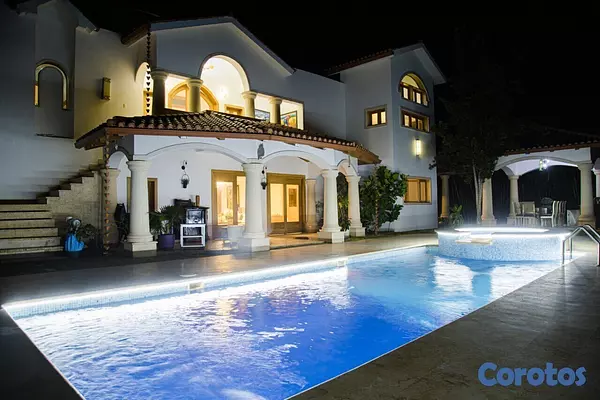 casas vacacionales y villas - Venta villa en metro Juan Dolio  8