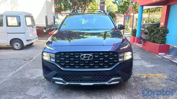 jeepetas y camionetas - Hyundai Santa Fe año 2022 Azul Casi NUEVA 11