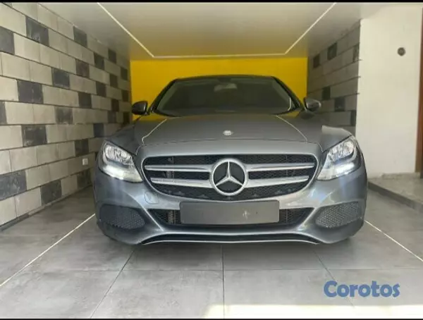 carros - Mercedes Benz C250 2017 1