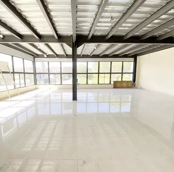 oficinas y locales comerciales - Local céntrico en arroyo hondo viejo 6