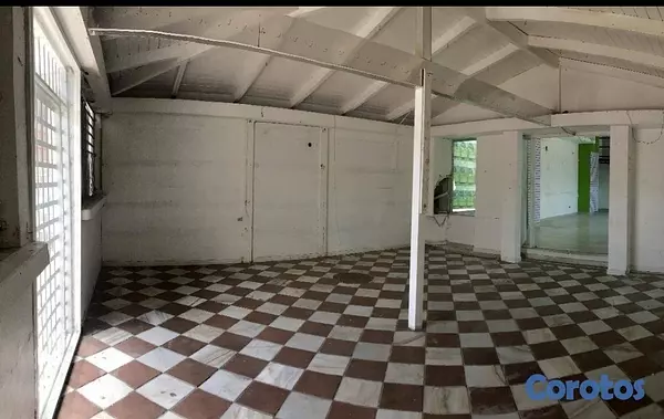 oficinas y locales comerciales - Espacio Comercial Premium-130m2 en Alquiler en el Corazón de Bávaro 3