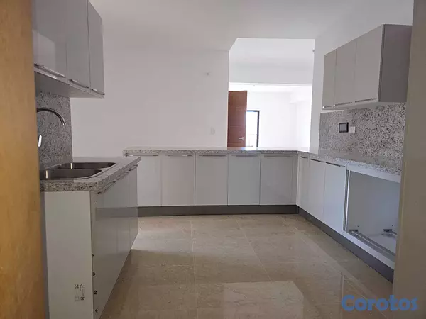 apartamentos - CACICAZGOS VENDE 2DA CON TERRAZA EXCLUSIVA TORRE  UBICACIÓN UNICA 8