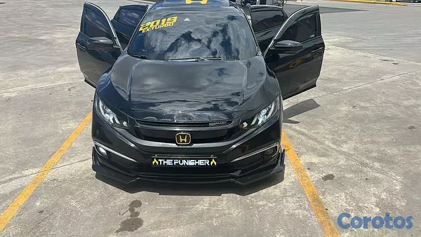carros - Honda civic 2019 EX-T en perfectas condiciones 

Gomas nuevas 
Aire 10/10 
 4