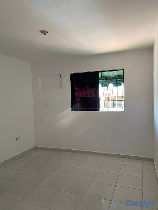 apartamentos - Alquiler  Bella Vista  2 habitaciones  2 baños  Sa 4