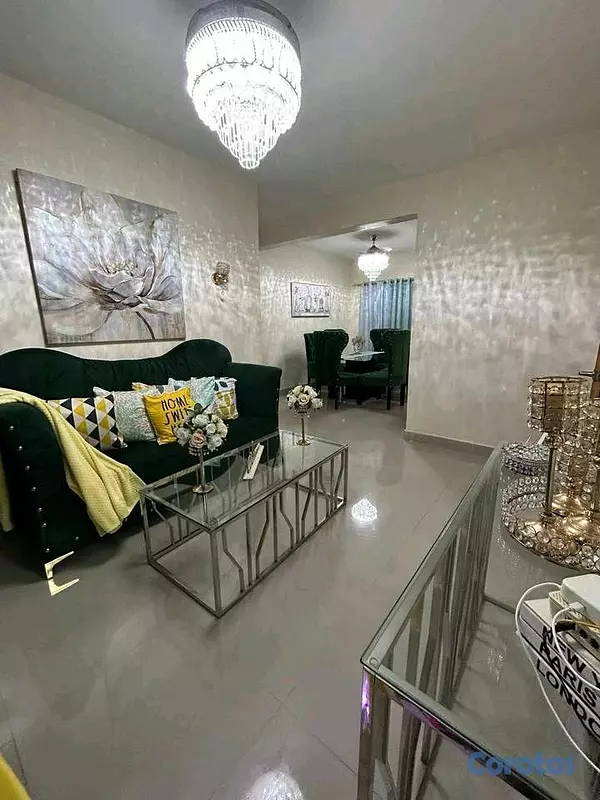 apartamentos - apartamento primer piso con patio en Jacobo Majluta,  construcción en block  5