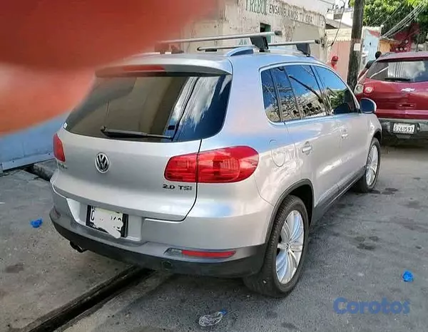 jeepetas y camionetas - Volkswagen Tiguan SE Turbo 4WD 15  4