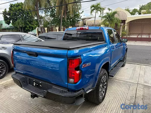jeepetas y camionetas - Chevrolet Colorado Z71 2023 10