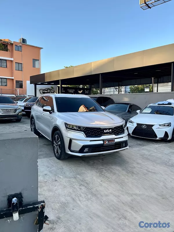 jeepetas y camionetas - Kia Sorento Sport 2022 3