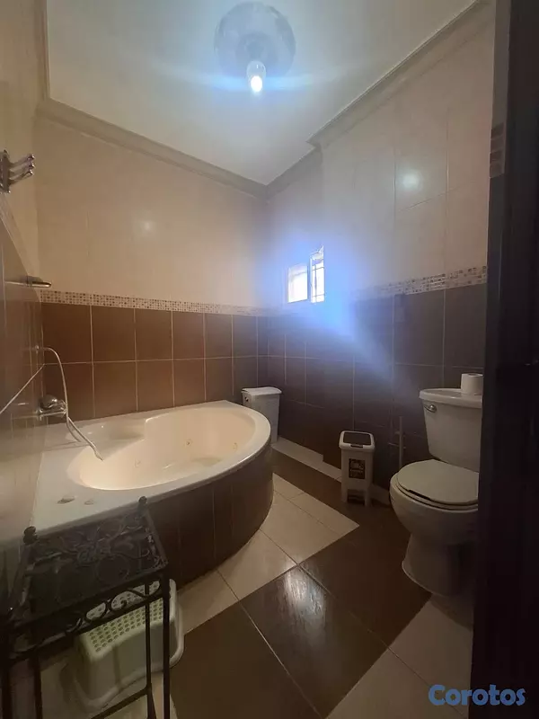 casas - casa en venta-entre Cayetano germosen e independencia, Santo Domingo  4