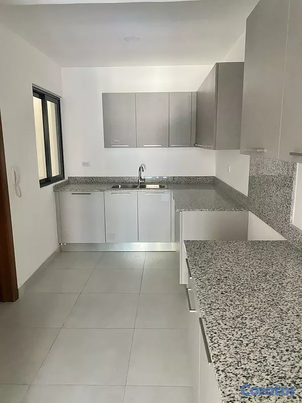 apartamentos - Apartamento 2do Nivel con terraza de 75 mt2 nuevo en viejo A. H.  6