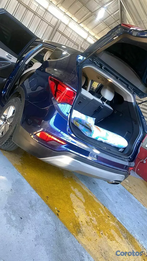 jeepetas y camionetas - hiunday santa fe 2018 5