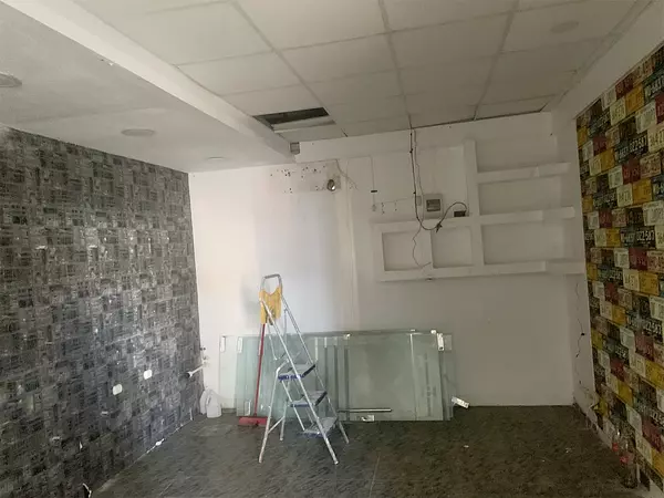 oficinas y locales comerciales - Local en primer nivel 4