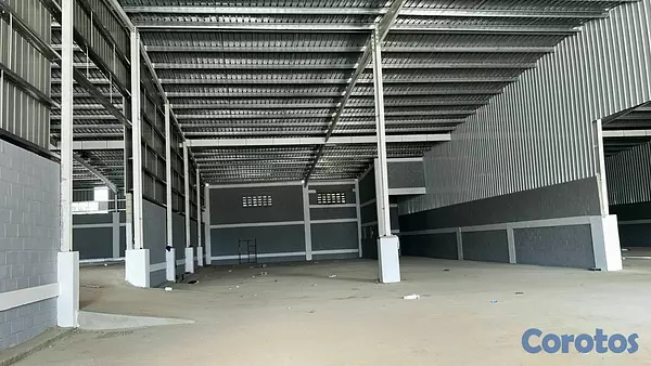 oficinas y locales comerciales - Alquilo Nave 600 Mts en Santiago de los caballeros 5