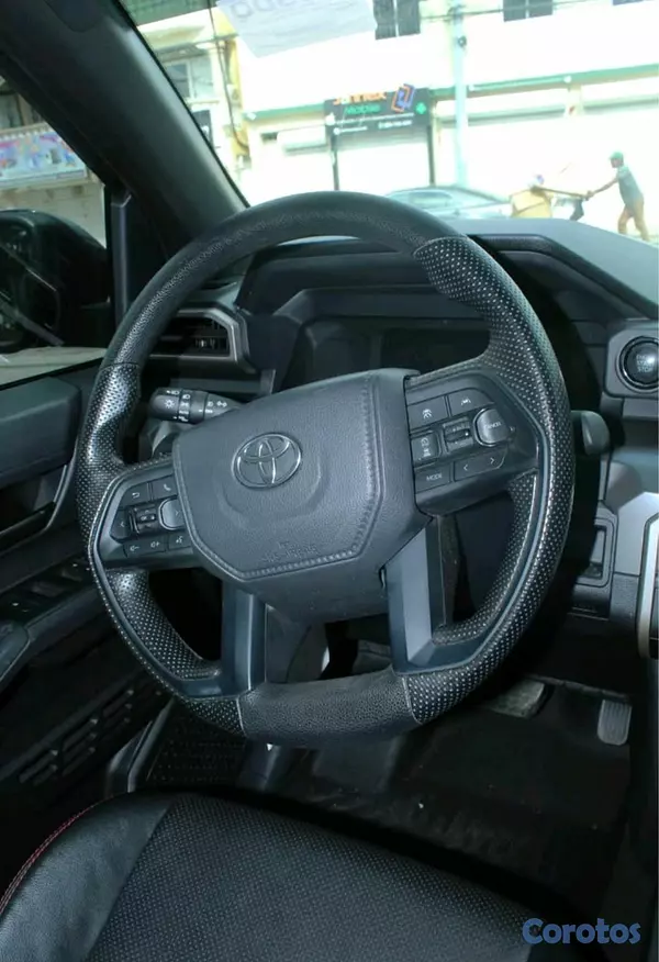 jeepetas y camionetas - Toyota Tacoma SR5 2024 6