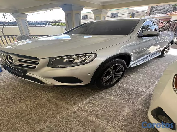 jeepetas y camionetas - Mercedes Benz GLC 250 4Matic 5