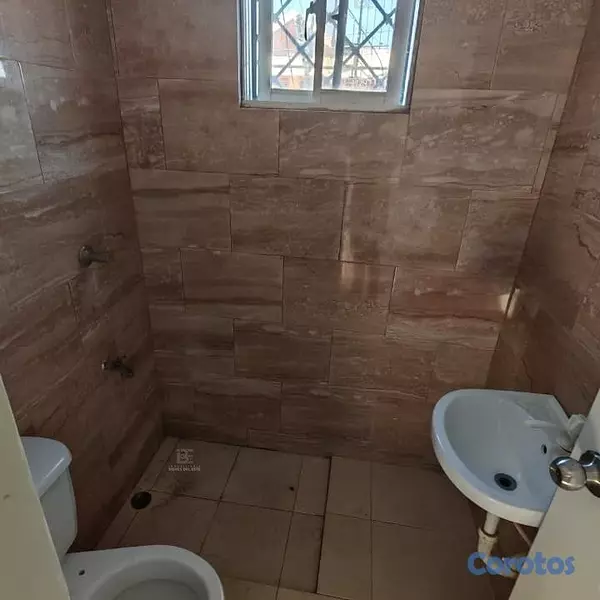 apartamentos - SE Renta Apartamento de Tres Habitaciones en Villa 10