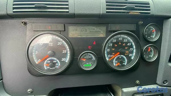 camiones y vehiculos pesados - Freightliner Cascadia 2017 13