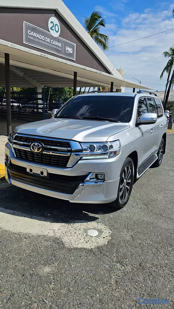 jeepetas y camionetas - VENDO LA LAND CRUISER MAS NUEVA, POCO USO 10