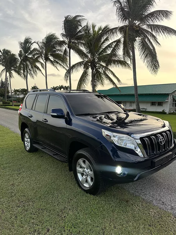 jeepetas y camionetas - Toyota land cruicer prado txl 2015 5