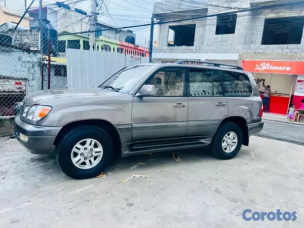 jeepetas y camionetas - Lexus LX470 98 3