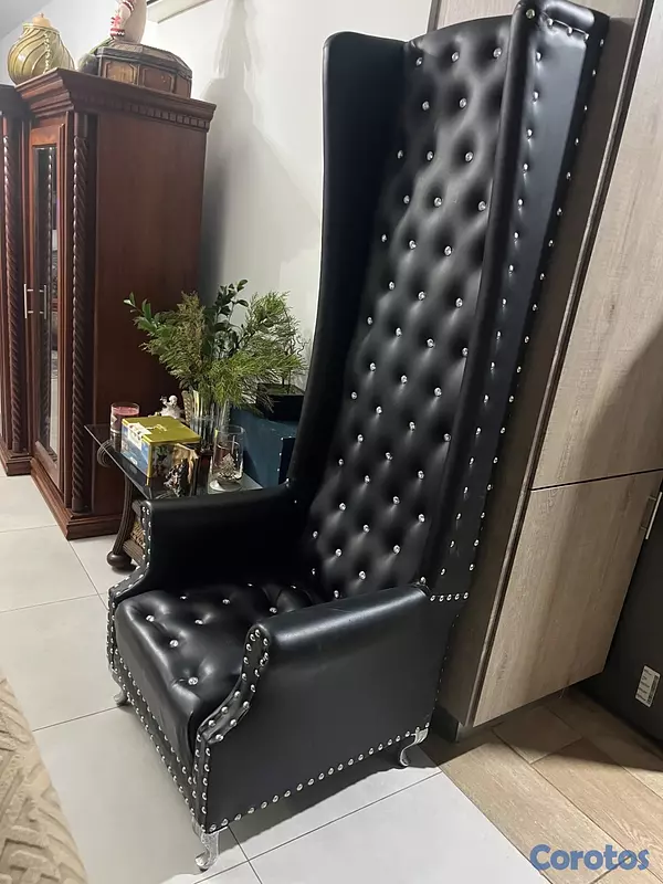 muebles y colchones - Sillón alto en piel genuina  2