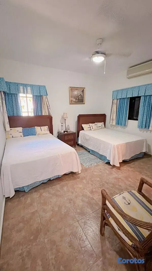 casas vacacionales y villas - Hermosa casa en juan dolio metro country club  9