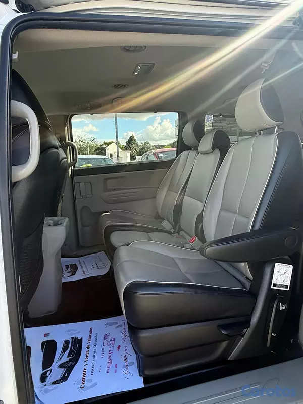 jeepetas y camionetas - Kia Sedona EX 2021
 11