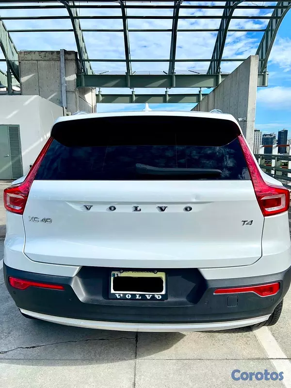jeepetas y camionetas - volvo xc40 momentum t4 2022 3