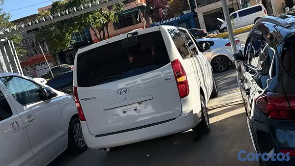 jeepetas y camionetas - 2020 Hyundai Grand Starex Diesel 10