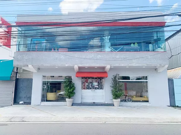 oficinas y locales comerciales - Excelente propiedad comercial  2