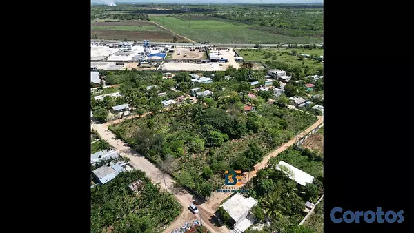 solares y terrenos - Se vende terreno con 7,666 metros en el barrio La  6