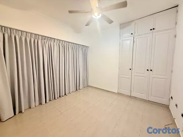 apartamentos - vendo piso 6 urbanización real tres habitaciones 2.5 baños dos parqueos paralelo 7