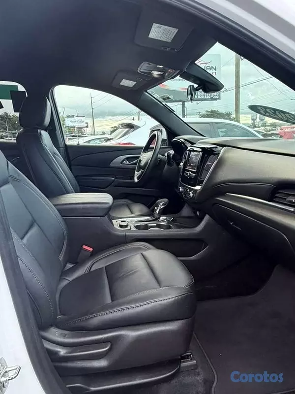 jeepetas y camionetas - Chevrolet Traverse LT 2023
 9