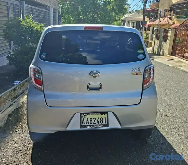 carros - Daihatsu Mira 2017 (versión full) 9