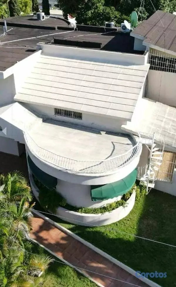casas - Casa de 2 niveles en venta- Los Ríos  9