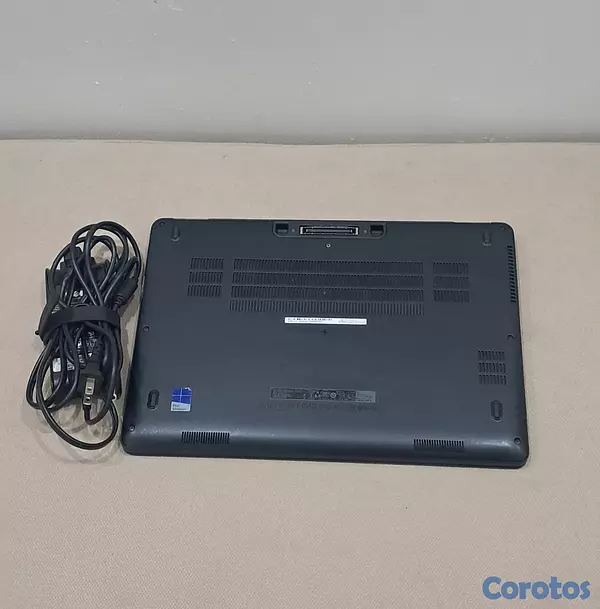 computadoras y laptops - Laptop Dell i7 128GB SSD M.2 4GB DDR4 Bateria mala 3