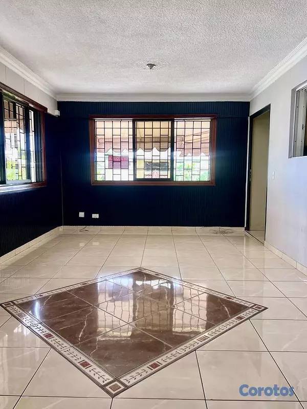 casas - Casa de 4 habitaciones 4 baños en alquiler para ne 18