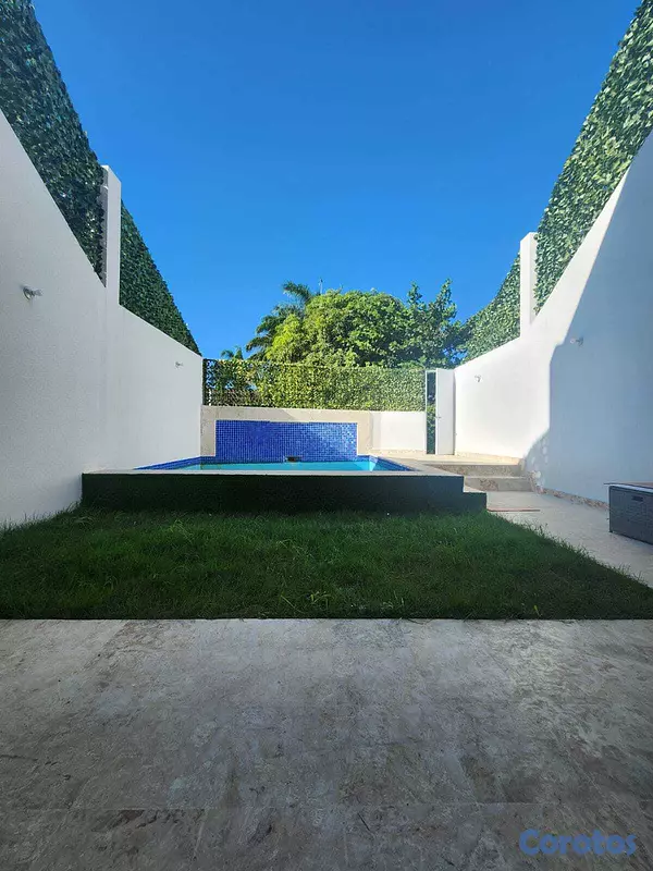 casas vacacionales y villas - A solo pasos de la playa caminando podrás tener esta 👇 bella casa  3