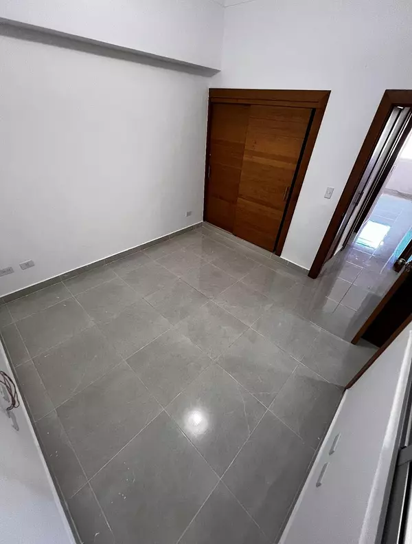 apartamentos - Alquilo precioso y amplio Apartamento en exclusiva Torre en  Bella Vista 2