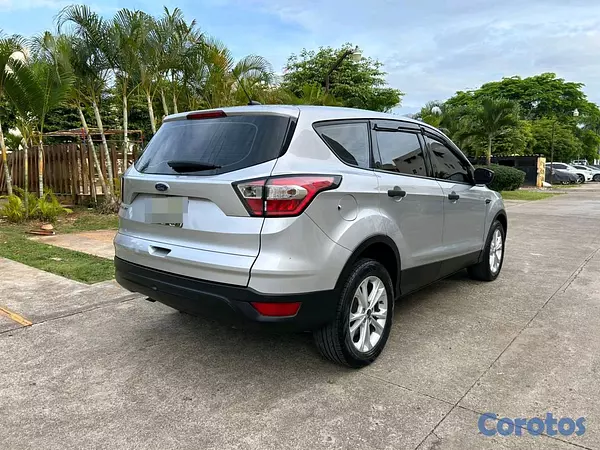 jeepetas y camionetas - Ford Escape S 2018 7