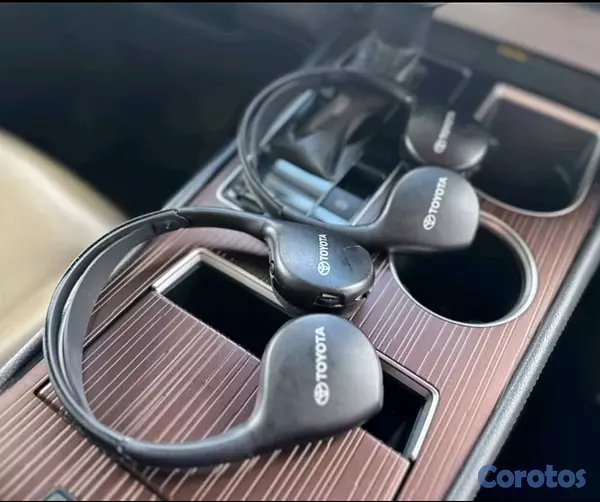 jeepetas y camionetas - 2021 Toyota Sienna XLE 12
