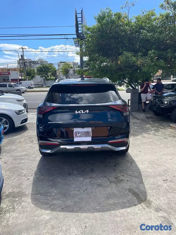 jeepetas y camionetas - Kia Sportage Luxury 2023 8