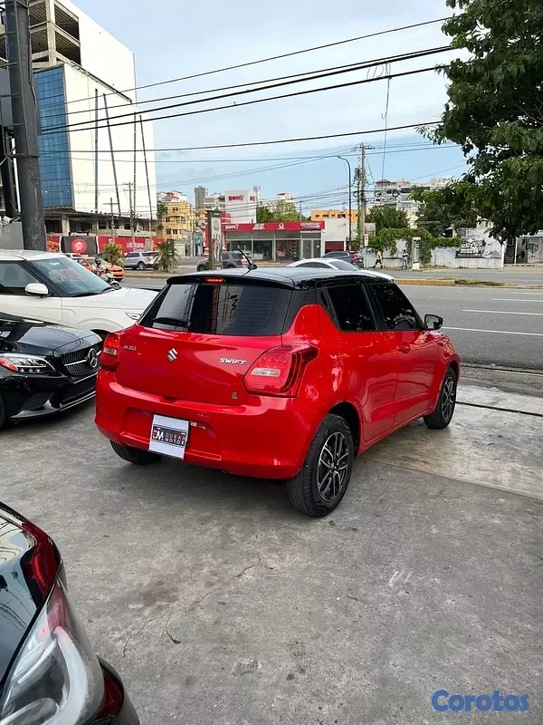 carros - Suzuki Swift GL+ 2024 6