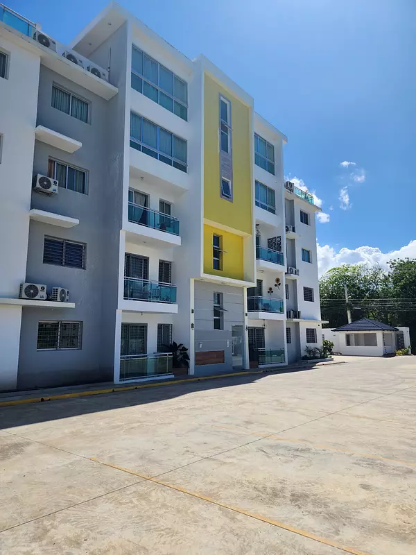 apartamentos - Apto 1er Piso 130 Mts en Los Llanos de Gurabo, Stg 3