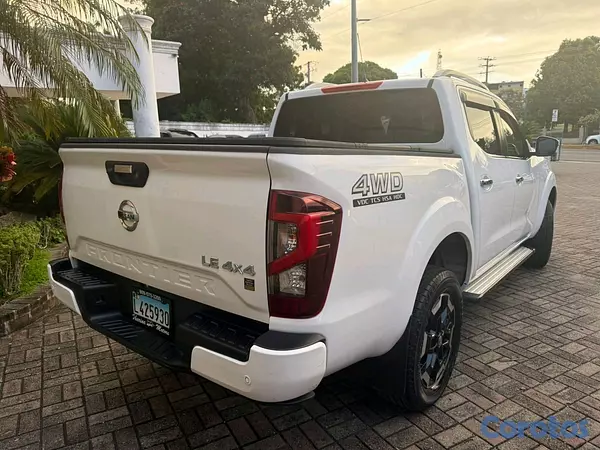 jeepetas y camionetas - Nissan frontier le 2022 6