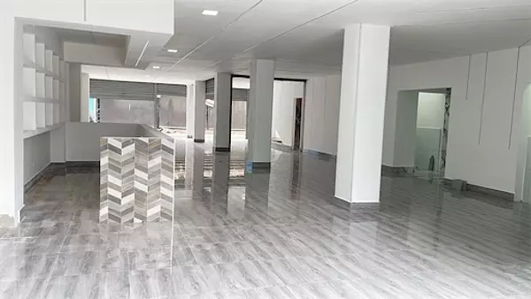 oficinas y locales comerciales - Local amplio de 500 metros en la fe 4