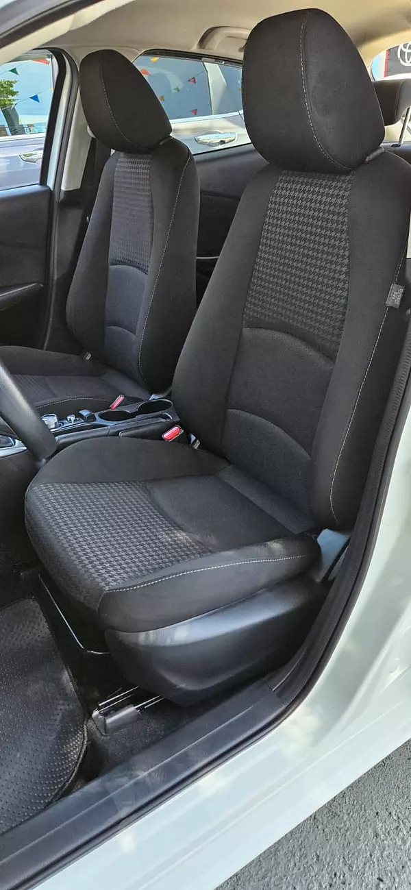 carros - MAZDA DEMIO 8