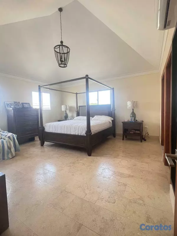 casas - Se vende casa recién remodelada en Villa María 17