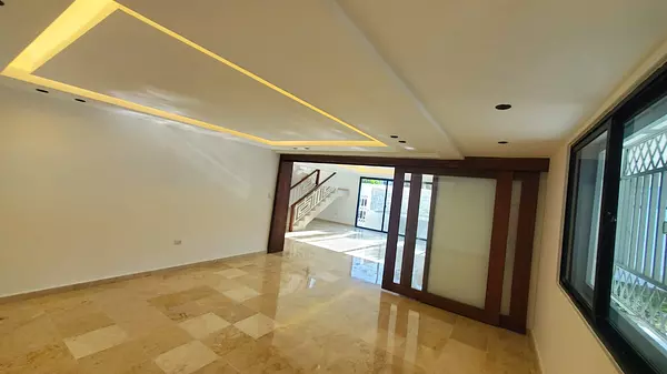 casas - Vendo casa en bella vista  9