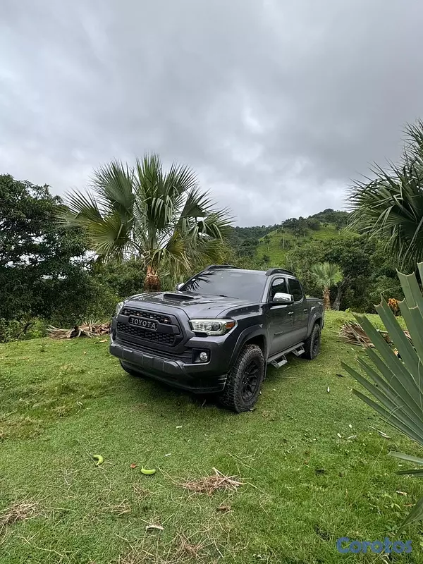 jeepetas y camionetas - Toyota tacoma sport 4x4  2019  2